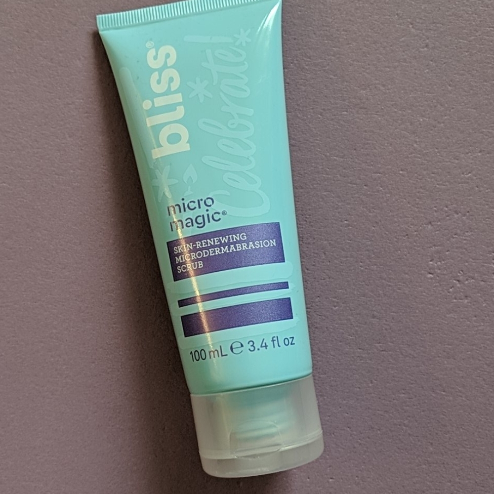 New Bliss micro magic microdermabrasion scrub